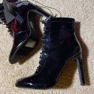 NEW!! FOREVER 21 Boots Size: 5.5